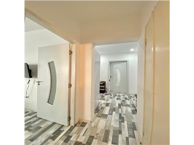 Apartament 2 camere, decomandat, centrala termica, Malu Rosu