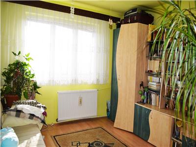 Apartament 2 camere, decomandat, imbunatatiri, Cantacuzino, Ploiesti