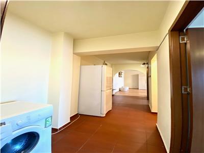 Apartament 2 camere, foarte spatios, ultracentral Catedrala, Ploiesti