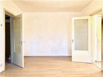 Apartament 2 camere, recent zugravit, zona Nord, Ploiesti