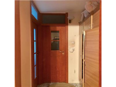 Apartament 2 camere semidecomandat 58 mp Enachita Vacarescu Ploiesti