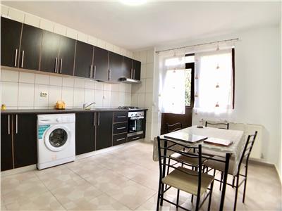 Apartament 3 camere 100 mp, in vila, curte proprie, zona AFI Palace