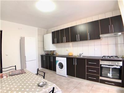 Apartament 3 camere 100 mp, in vila, curte proprie, zona AFI Palace