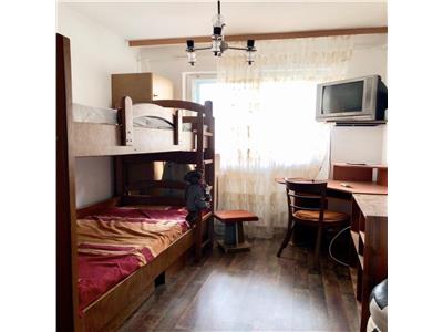 Apartament 3 camere, 2 gr. sanitare, decomandat, Republicii, Ploiesti