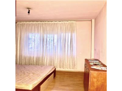 Apartament 3 camere, 2 gr. sanitare, Malu Rosu stradal, Ploiesti