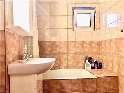 Apartament 3 camere, 2 gr. sanitare, Malu Rosu stradal, Ploiesti