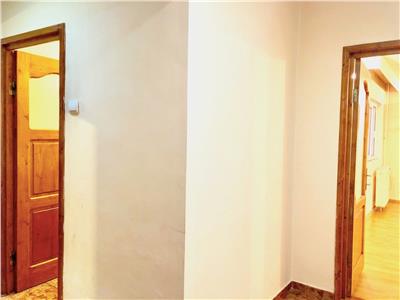 Apartament 3 camere, 2 gr. sanitare, Malu Rosu stradal, Ploiesti