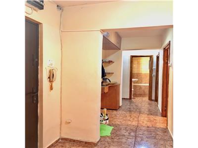 Apartament 3 camere, 2 gr. sanitare, Malu Rosu stradal, Ploiesti