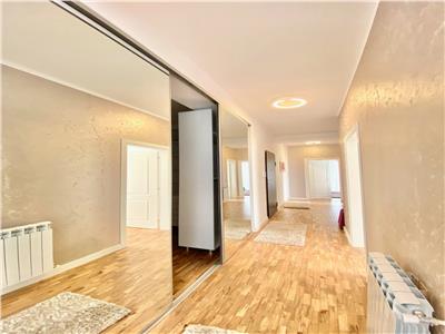 Apartament 3 camere. de lux 3 bai parcare subterana central Ploiesti