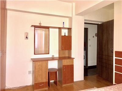 Apartament 3 camere, dec., renovat modern, CT, Democratiei, Ploiesti