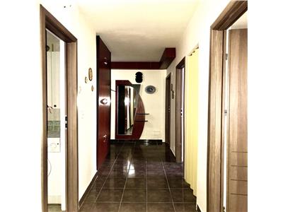 Apartament 3 camere, dec., renovat modern, CT, Democratiei, Ploiesti