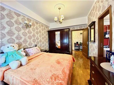 Apartament 3 camere, decomandat, 100 mp, zona Republicii, Ploiesti