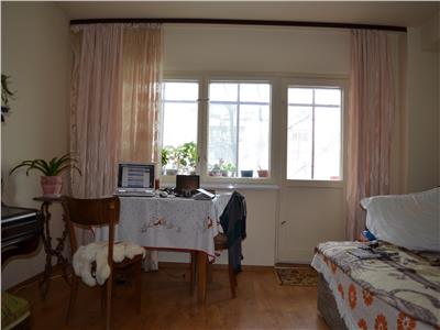 Apartament 3 camere, cf. 1A, decomandat, 90 mp, Cantacuzino, Ploiesti