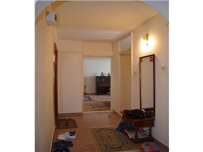 Apartament 3 camere, cf. 1A, decomandat, 90 mp, Cantacuzino, Ploiesti