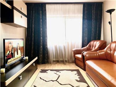 Apartament 3 camere, decomandat, imbunatatiri, zona 9 Mai, Ploiesti