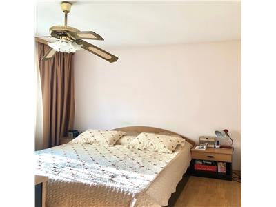 Apartament 3 camere, decomandat, imbunatatiri, zona 9 Mai, Ploiesti