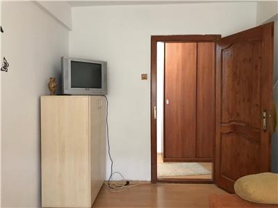 Apartament 3 camere, spatios, 2 gr. sanitare, Malu Rosu, Ploiesti