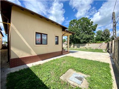 Casa renovata, S+P+E1, 1000 mp teren, la 15 minute fata de Ploiesti