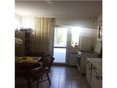 De vanzare apartament 2 camere, decomandat, zona Republicii, Ploiesti