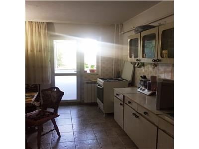 De vanzare apartament 2 camere, decomandat, zona Republicii, Ploiesti