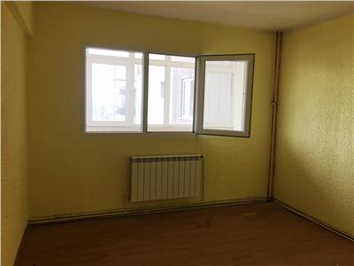 De vanzare apartament 3 camere, decomandat, Gheorghe Doja, Ploiesti