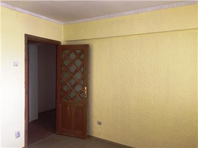 De vanzare apartament 3 camere, decomandat, Gheorghe Doja, Ploiesti