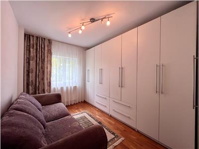 Apartament 3 camere, decomandat, zona centrala, Ploiesti