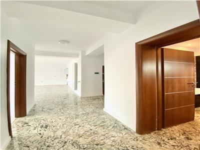 Apartament 3 camere de lux 126 mpu bloc nou Albert Ploiesti