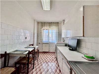 Apartament 2 camere, decomandat, zona Republicii, Ploiesti