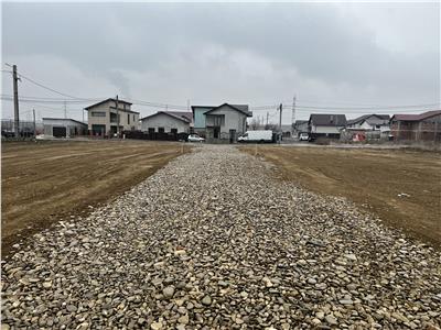 Vanzare teren intravilan, in Bucov, zona de vile nou construite