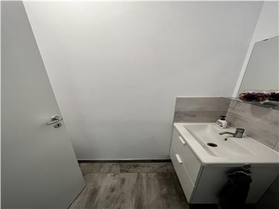 Vanzare apartament 4 camere, 4 bai, Ploiesti, zona Albert