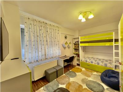 Apartament 3 camere de lux, centrala termica, parcare, 9 Mai Ploiesti