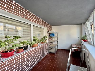 Apartament 3 camere de lux, centrala termica, parcare, 9 Mai Ploiesti