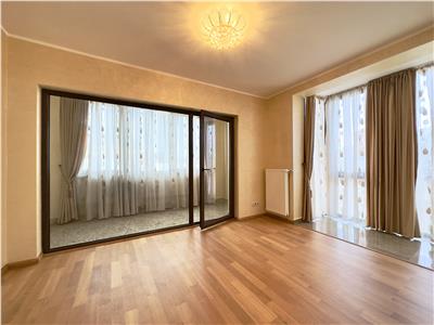 Vila D+P+2E, 8 camere, 390 mp teren, zona ultracentral, Ploiesti