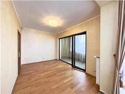 Vila D+P+2E, 8 camere, 390 mp teren, zona ultracentral, Ploiesti