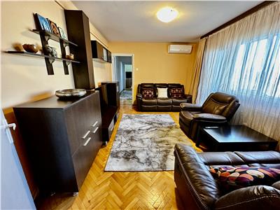 Vanzare apartament 3 camere, centrala proprie, Ploiesti, zona Nord