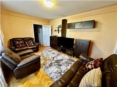 Vanzare apartament 3 camere, centrala proprie, Ploiesti, zona Nord