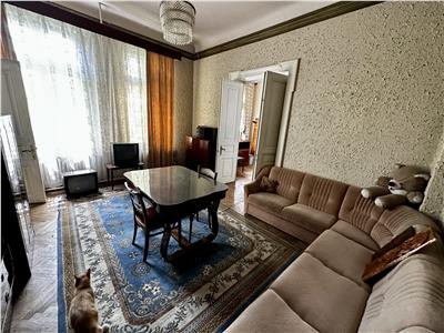 Vanzare casa 6 camere cu teren 754 mp, in Ploiesti, zona centrala