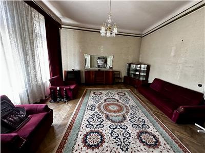 Vanzare casa 6 camere cu teren 754 mp, in Ploiesti, zona centrala