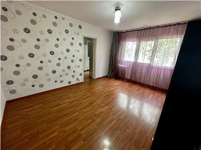 Vanzare apartament 3 camere, confort 2, Ploiesti, zona Cosminele