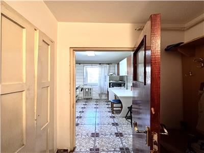 Apartament 3 camere, confort 1, decomandat, Republicii, Ploiesti