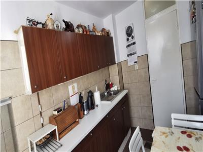 Vanzare apartament 3 camere, cf 1A decomandat, Ploiesti, Republicii