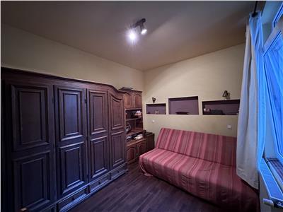 Casa cu teren 712 mp, zona centrala, Ploiesti