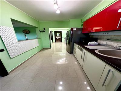 Vanzare apartament 3 camere, 1A decomandat, Ploiesti, ultracentral