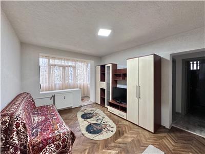 Apartament 3 camere, semidecomandat, Sud Democratiei Ploiesti