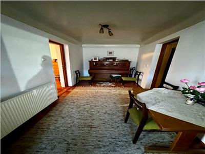 Vanzare casa 6 camere, DN1/ Padurea Romanesti