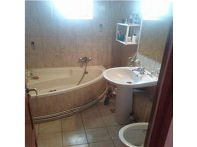 Inchiriere apartament 3 camere, Ploiesti , zona Nord