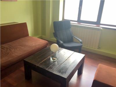 Inchiriere apartament 3 camere, in Ploiesti, zona Cantacuzino