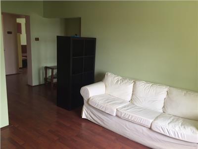 Inchiriere apartament 3 camere, in Ploiesti, zona Cantacuzino