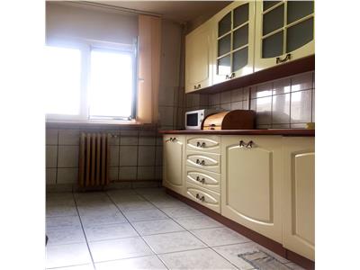 Vanzare apartament, 3 camere, decomandat, Cantacuzino, Ploiesti